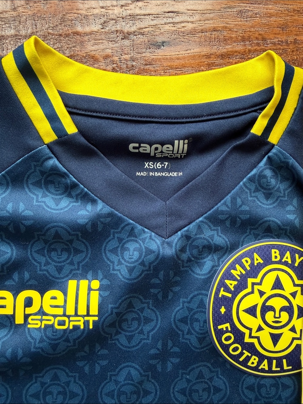 Tampa Bay Sun Football Club Capelli of New York Kids Soccer Jersey, size 6-7 - Picture 5 of 6